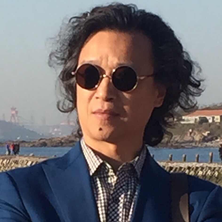 《桑梓情怀-著名画家秦洪彬家乡汇报展》特邀嘉宾前来参观
